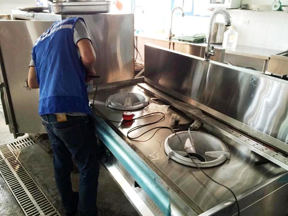 gia công bếp inox nhà hàng quán ăn tại hcm 